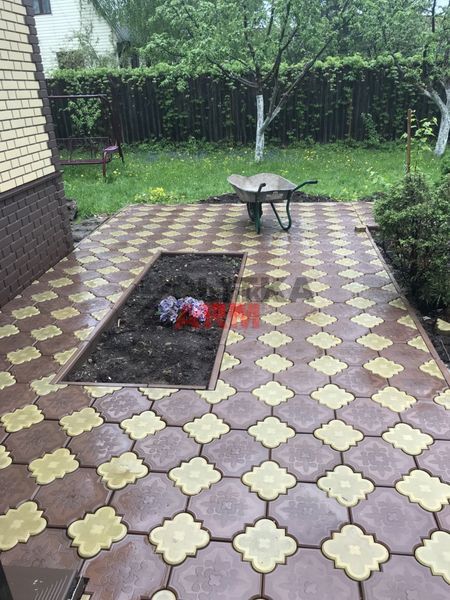 тротуарная плитка во дворе частного дома фотo и цена